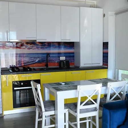 Evo Moonlight By The Sea Mamaia