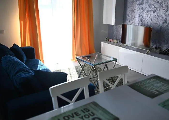 Evo Moonlight By The Sea